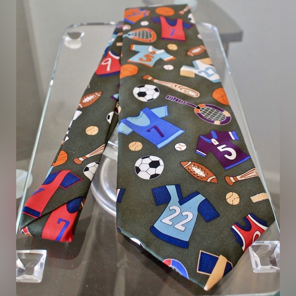 SAVE THE CHILDREN COLLECTION MENS TIE PLAY BALL SILK HAND MADE USA OLIVE SPORTS - Picture 3 of 7